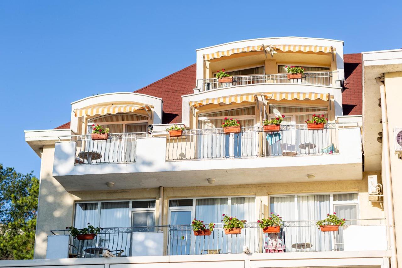 Helios Hotel 巴尔奇克 外观 照片