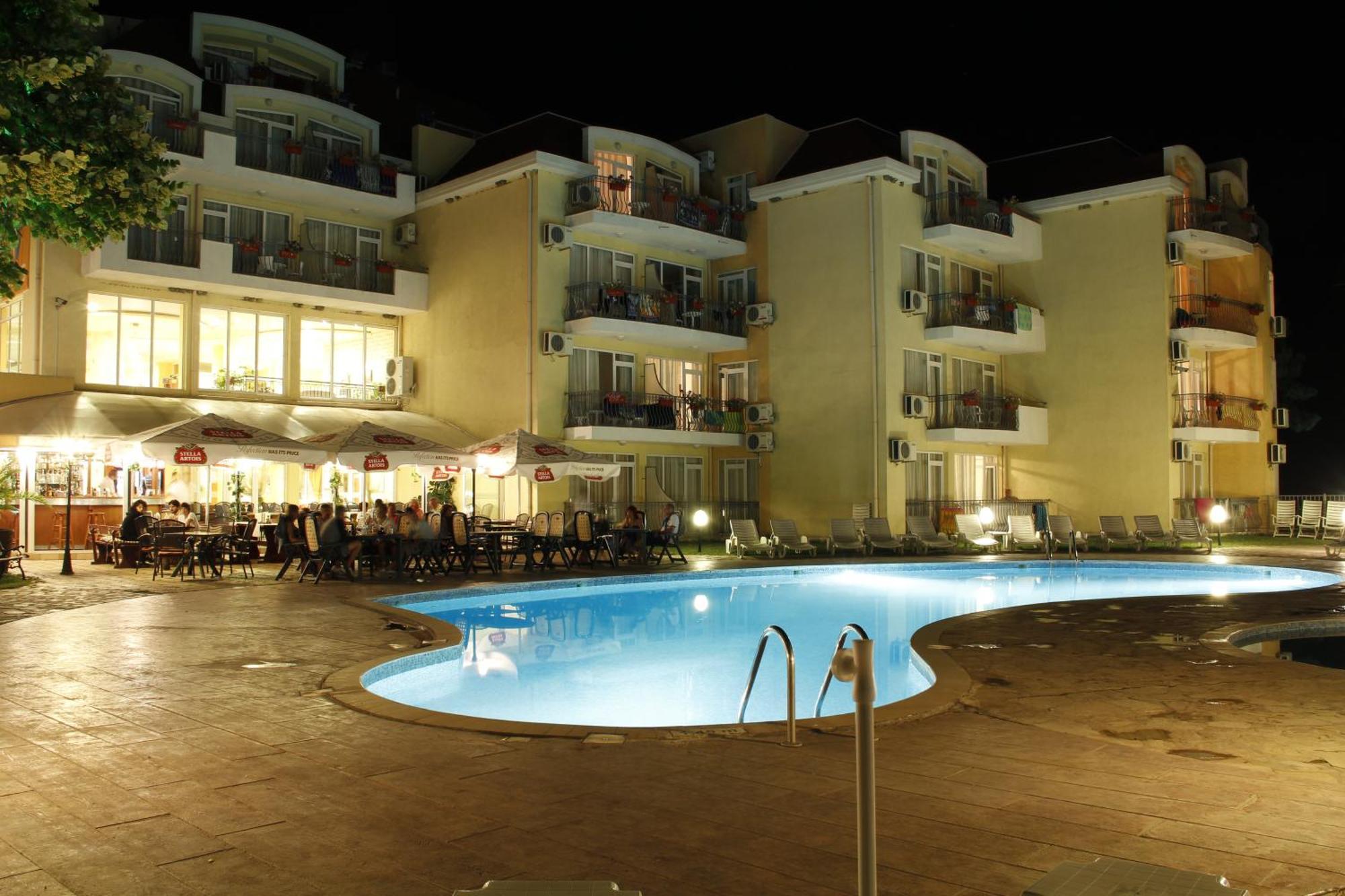 Helios Hotel 巴尔奇克 外观 照片