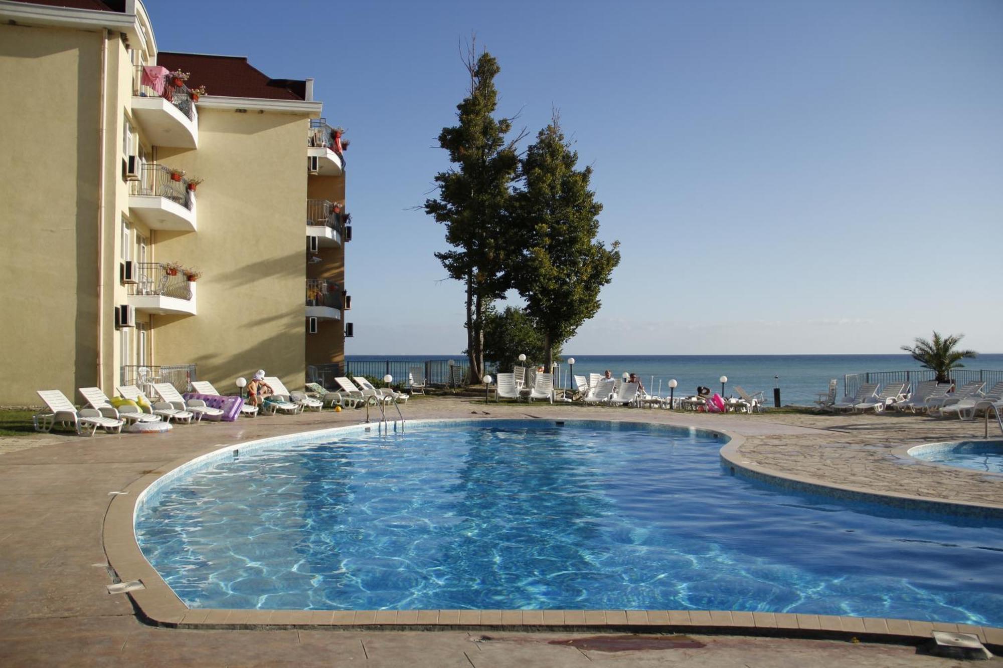 Helios Hotel 巴尔奇克 外观 照片