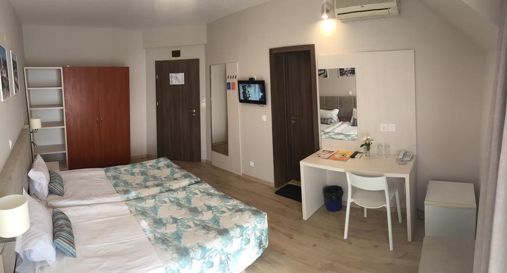 Helios Hotel 巴尔奇克 外观 照片